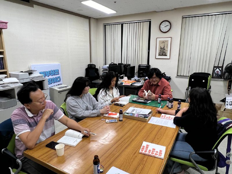 [속초 소식] 2024-2번째 책읽기 소모임 : 서울이 아니라면 나는 무엇을 할 수 있을까?